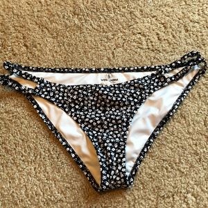 Volcom Bikini bottoms